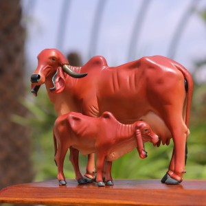 Gir cow and Calf statue in brown colour